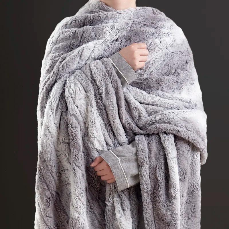 Beautyrest Beautyrest Zuri Oversized Heated Faux Fur Throw