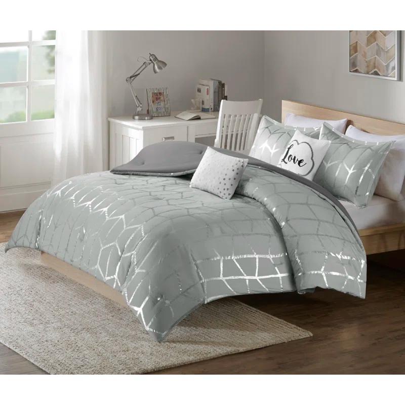 Intelligent Design Raina Metallic Printed Comforter Set