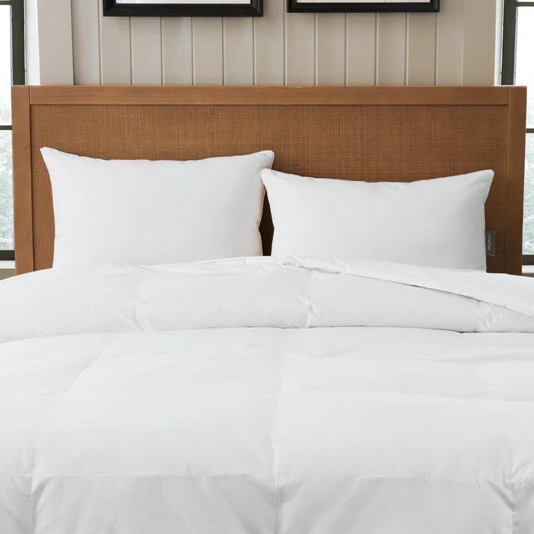 Eddie Bauer Eddie Bauer All-Season 600 Fill Power Oversized White Down Comforter - 400 TC