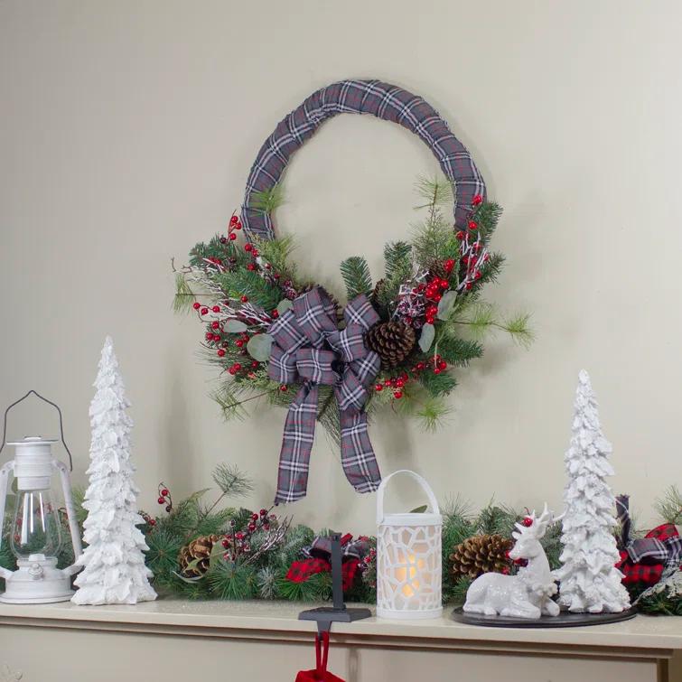 Northlight Seasonal Faux Berry Plastic 24'' Wreath