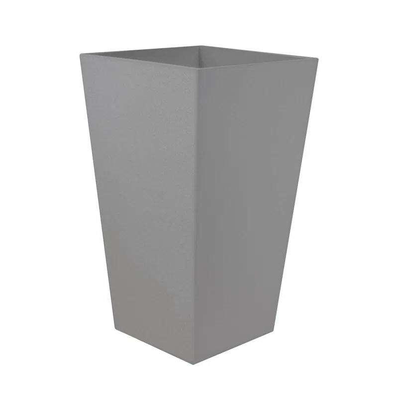Bloem Finley Modern 20-in Recycled Plastic Indoor/Outdoor Square Vertical Planter