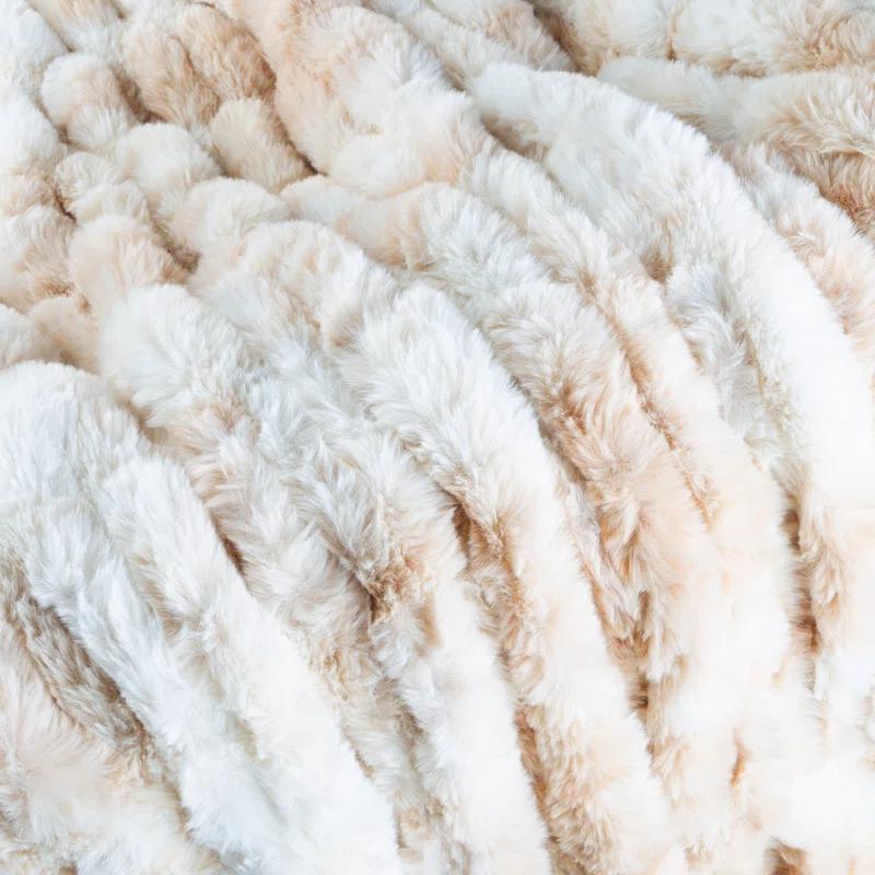 Lavish Home Oversized Ruched Faux Fur Blanket - 60x80-Inch Jacquard Faux Fur Queen-Size Throw for Sofas and Beds - Luxurious Bedding by Lavish Home