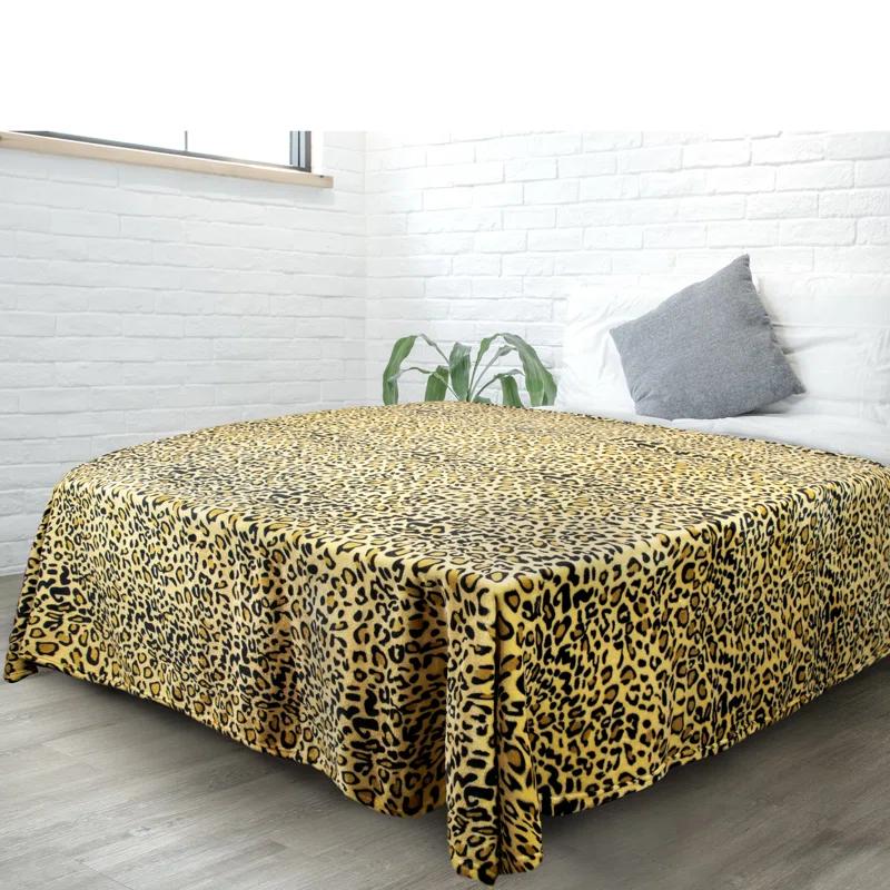 Pavilia Hand Woven Throw Blanket