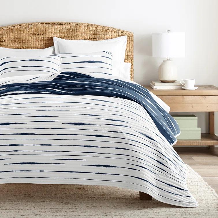 Becky Cameron Becky Cameron Lightweight Coastal Reversible Quilt Set