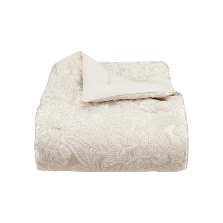J. Queen New York Villanova Comforter Set Queen