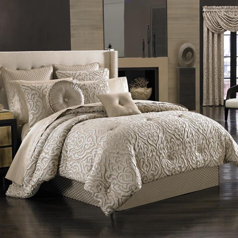 Five Queens Court Antonia Comforter Set