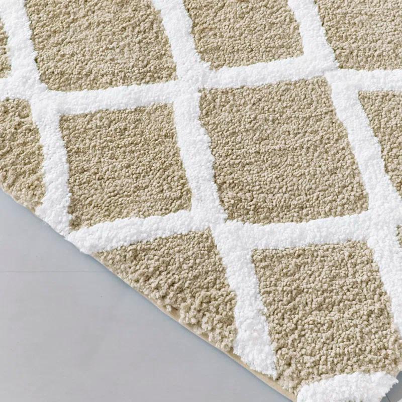 Madison Park Bittman Reversible High Pile Tufted Bath Rug