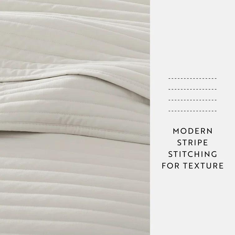 Becky Cameron Becky Cameron Lightweight All Season Stripe Stitch Quilt Set with Shams