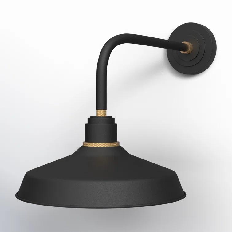 Hinkley Foundry Classic Aluminum Straight Arm Outdoor Barn Light