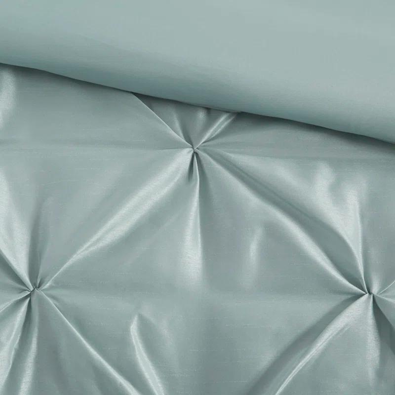 Madison Park Laurel 7 Piece Tufted Comforter Set