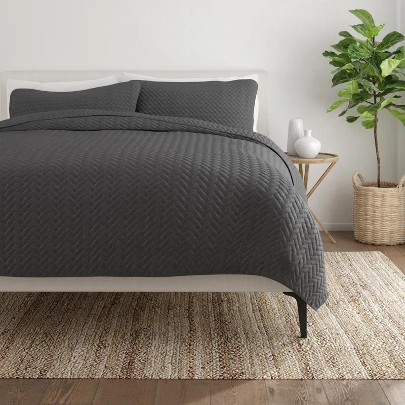 Antora Microfiber Modern & Contemporary Coverlet / Bedspread Quilt Set
