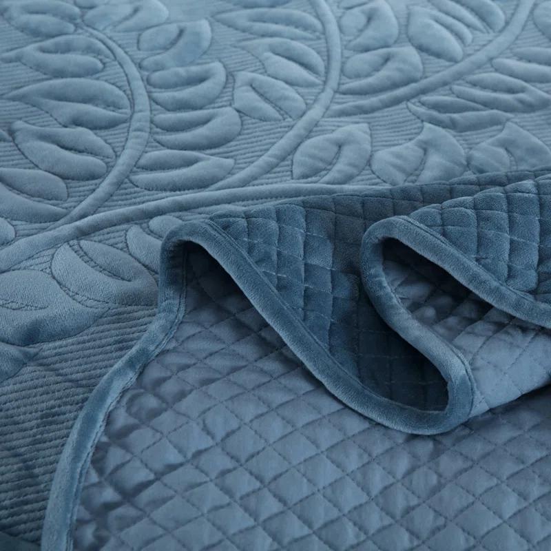 MarCielo Marcielo Oversized Embroidered Velvet Quilt Set With 2 Pillow Shams