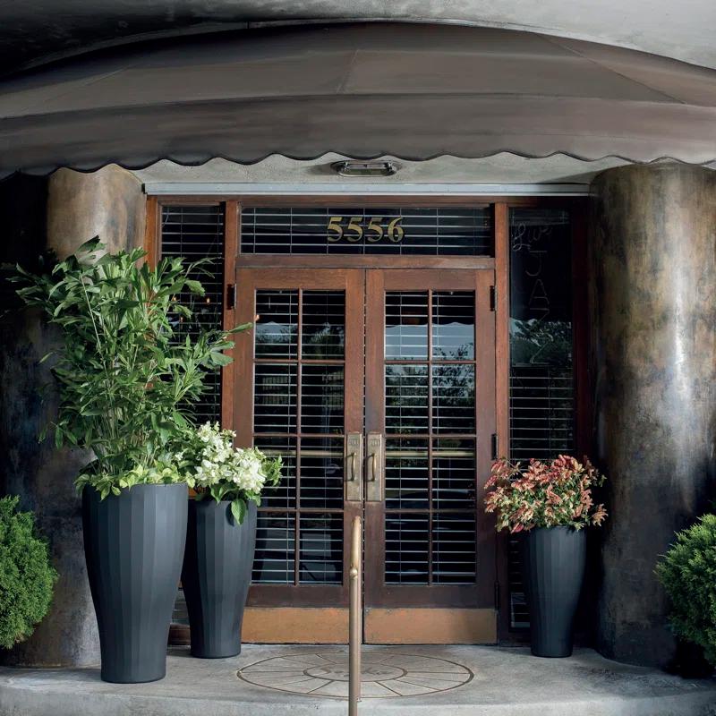 Crescent Garden Pot Planter