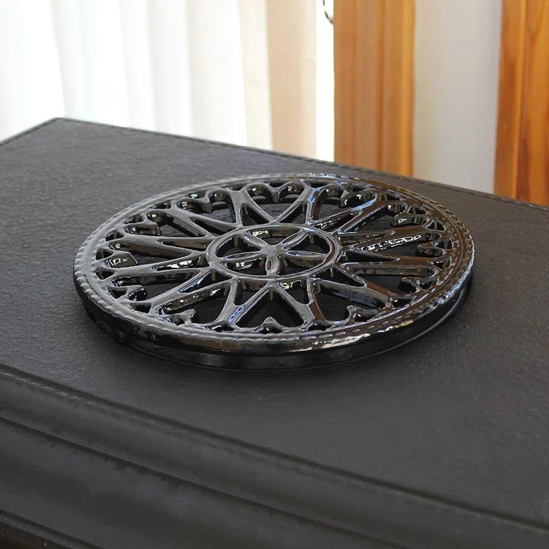 Highland Dunes Metal Round 1 Piece Trivet