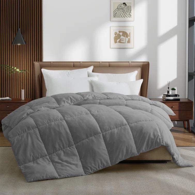 Wayfair Sleep Lightweight Down Alternative Comforter