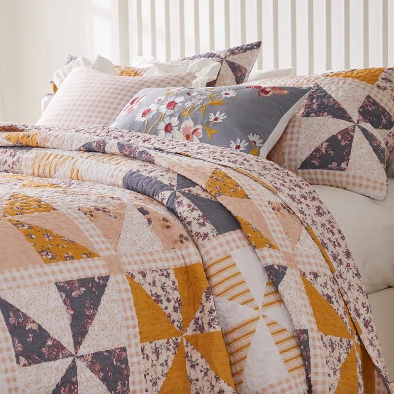 Greenland Home Fashions Heirloom Posey Reversible Quilt Set