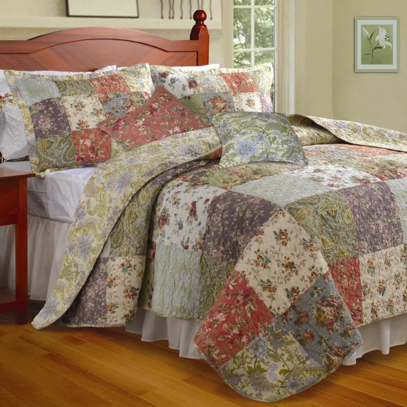 Greenland Home Fashions Blooming Prairie Patchwork Cotton Reversible Quilt Set with Throw Pillows