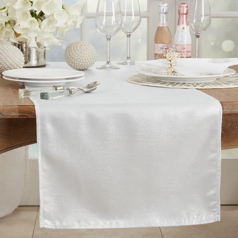 Saro Runner_Table Runner With Shimmering Design