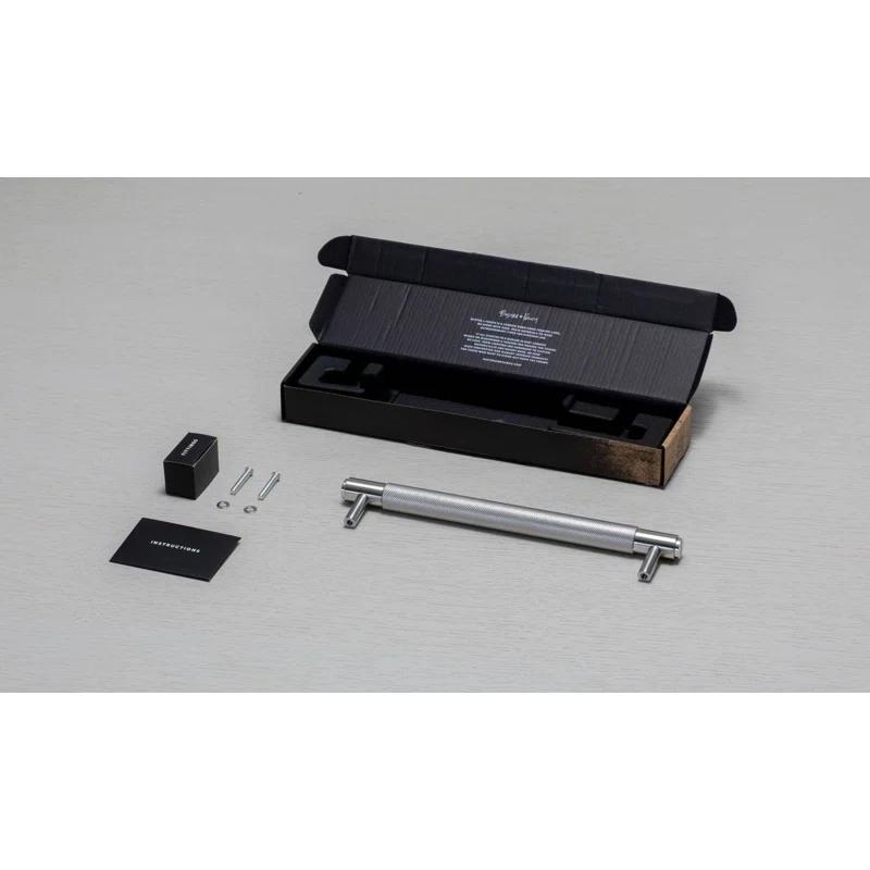 Buster + Punch Pull Bar / Cross / Medium