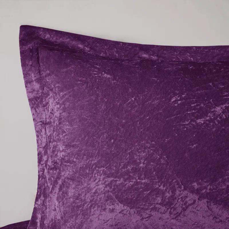 Intelligent Design Felicia Crushed Velvet Comforter Set with Throw Pillow