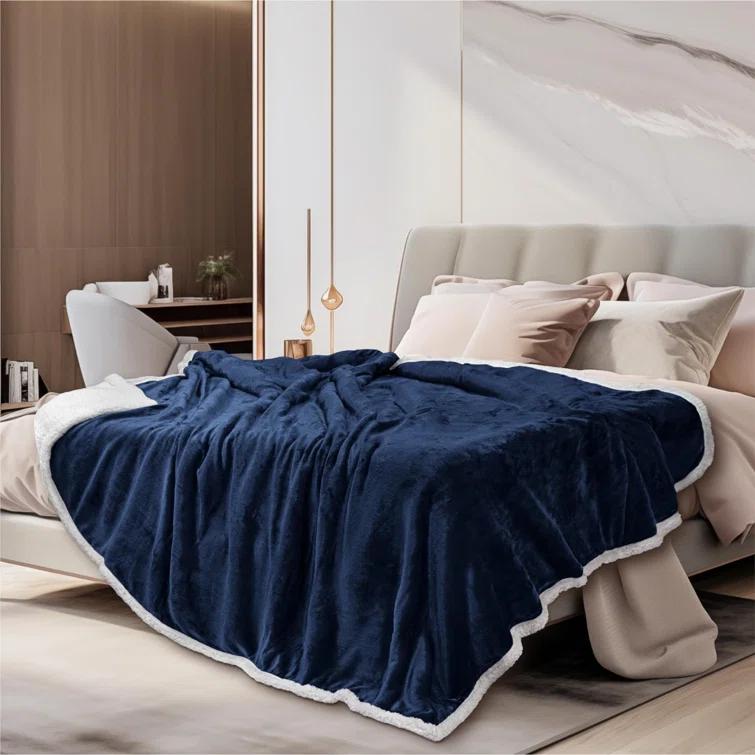 Pavilia Hand Woven Throw Blanket