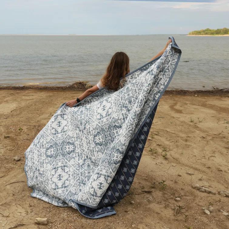HiEnd Accents Skyler Coastal Cotton Abstract Quilt Set