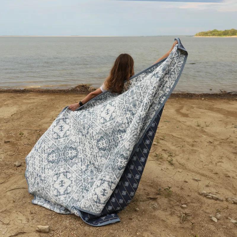 HiEnd Accents Skyler Coastal Cotton Abstract Quilt Set
