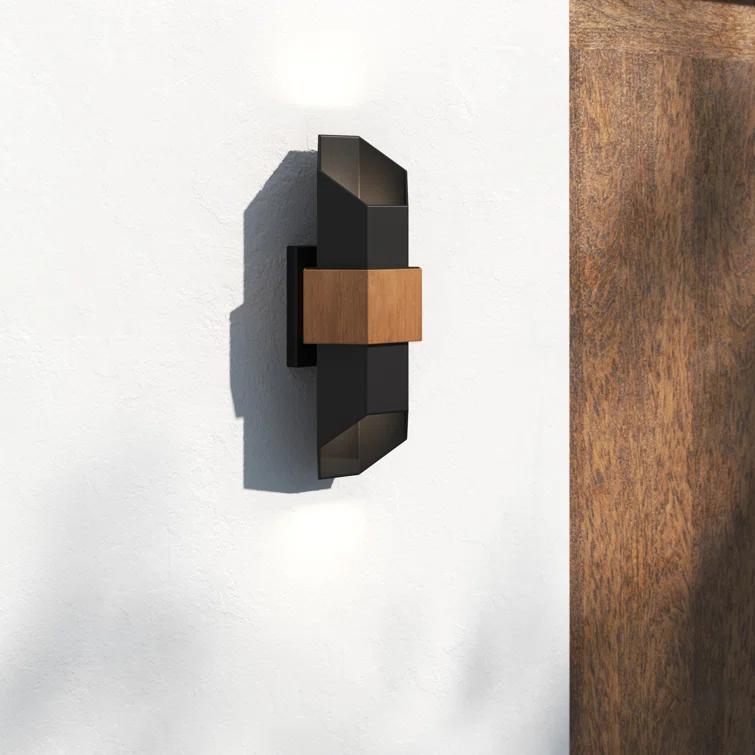 Betton Novelty Outdoor Aluminum LED Wall Light