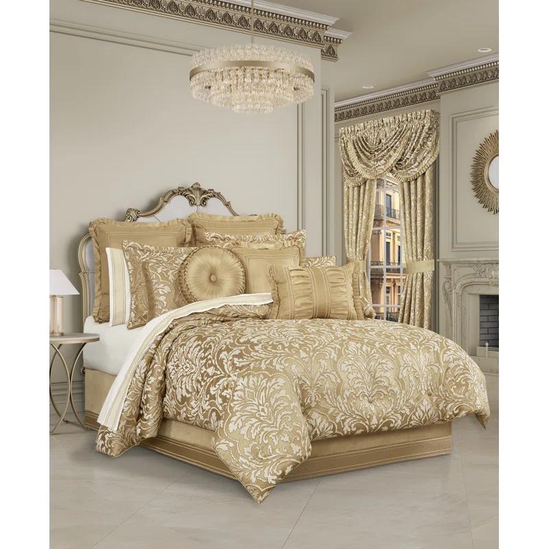 Augustina Comforter Set