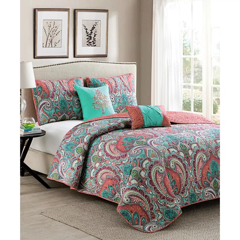 VCNY Casablanca Bohemian Microfiber / Polyester Standard Damask Quilt Set