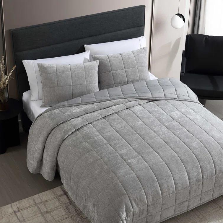 Vera Wang Vera Wang Chenille Box Solid Reversible Quilt Set