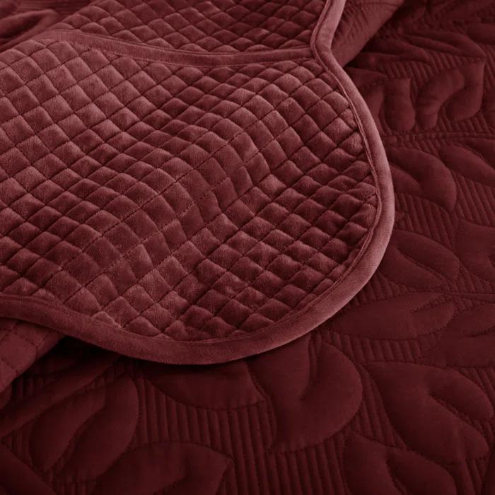 MarCielo Marcielo Oversized Embroidered Velvet Quilt Set With 2 Pillow Shams