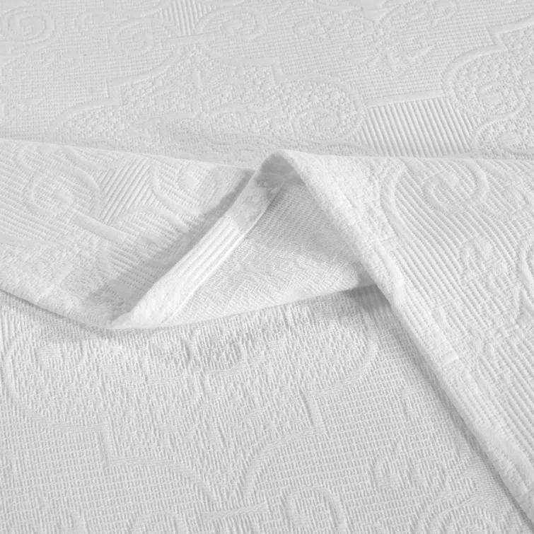 Superior Superior Florin Matelasse Jacquard Scrolling Medallion Cotton Bedspread Set With Pillow Shams