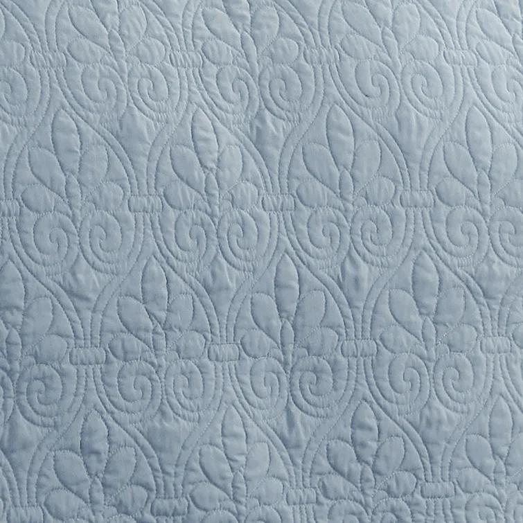 Madison Park Quebec Reversible Quilt Set