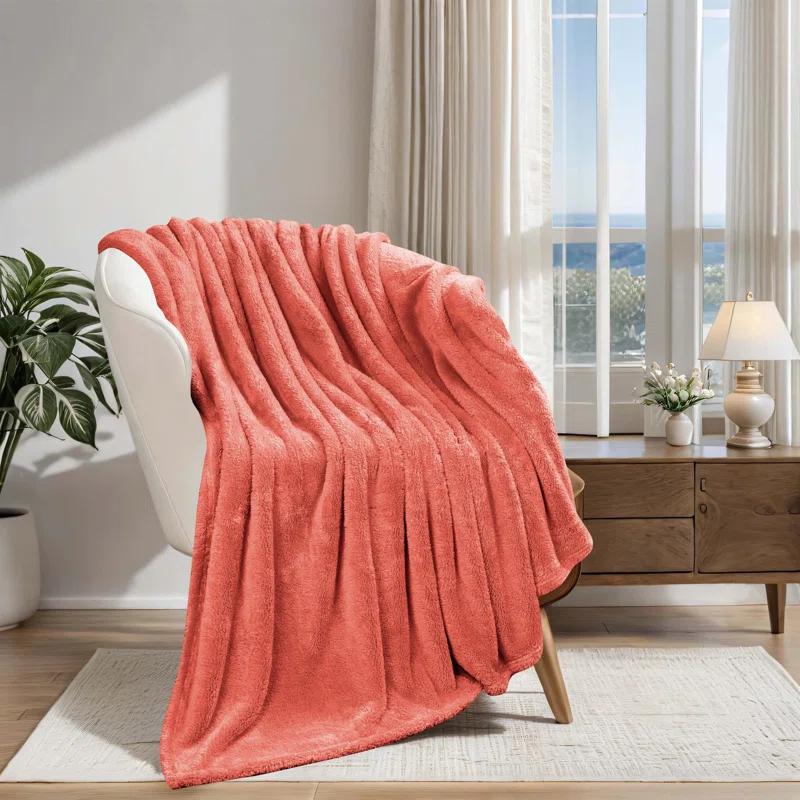 Superior Superior Solid Polyester Reversible All-Season Fleece Throws Blanket