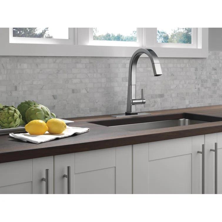 Pivotal Pull Down Touch Single Handle Kitchen Faucet with Touch20 Technology
