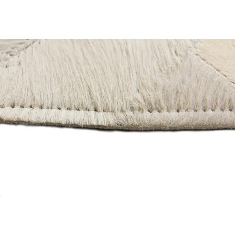 Darya Home Cowhide Chevron Indoor Rug