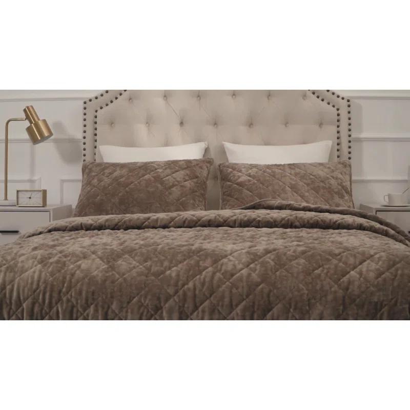 Chezmoi Collection Diamond Stitch Reversible Plush Distressed Velvet Quilt Set