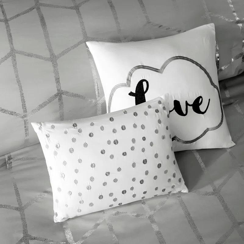 Intelligent Design Raina Metallic Printed Comforter Set