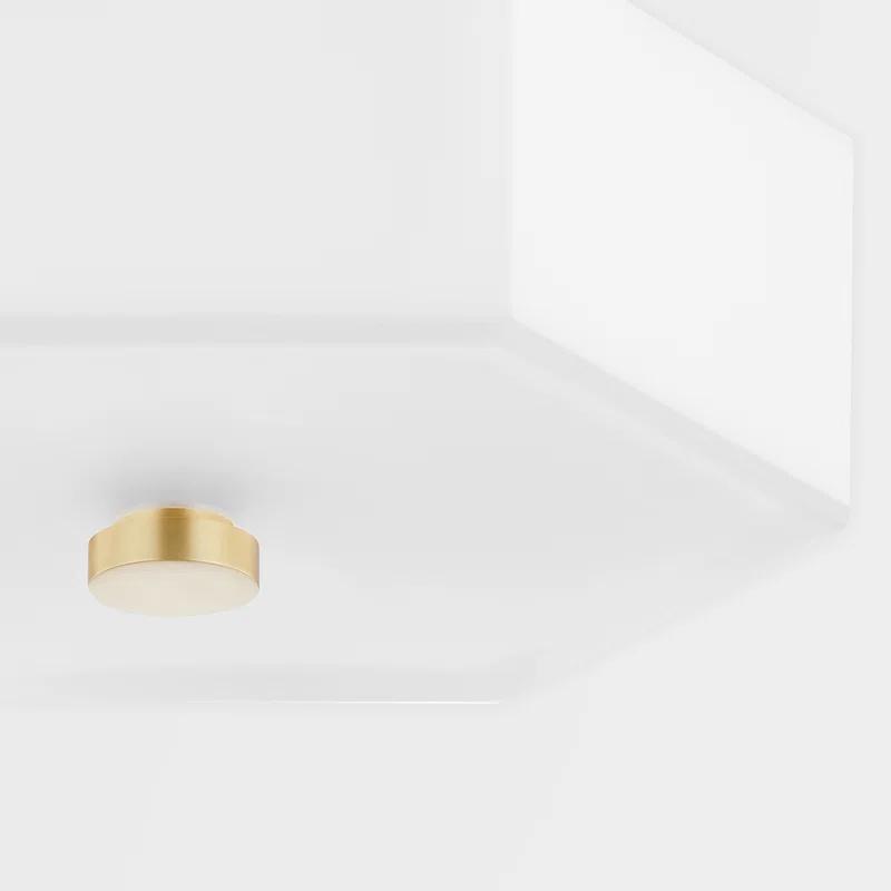Hettie Flush Mount - White / 11"Dia