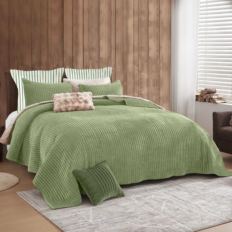 Wonderful Textile Wonderful Velvet 3-piece reversible quilt set
