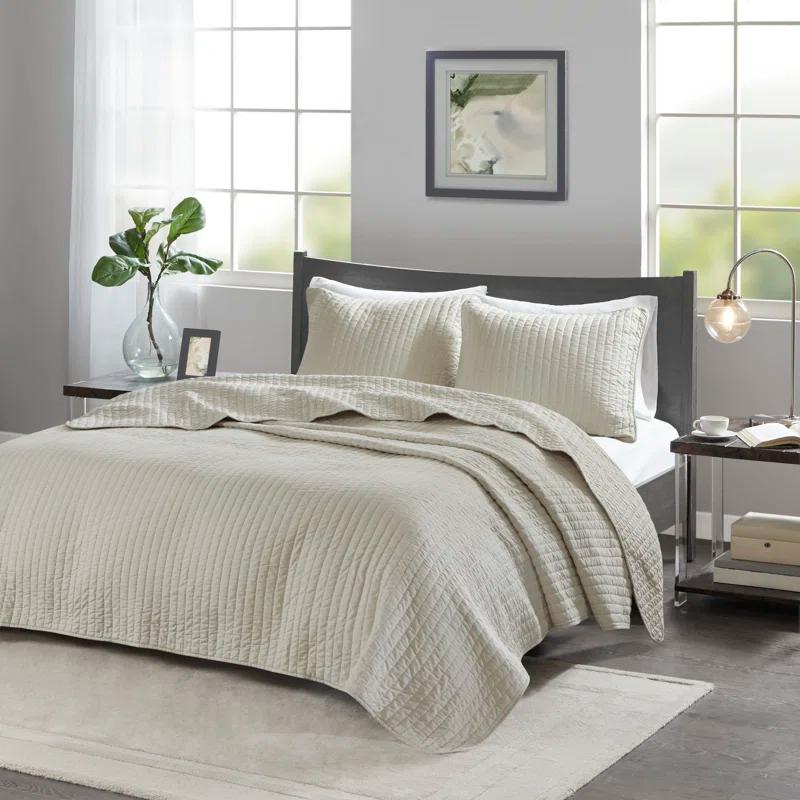 Madison Park Barwick Reversible Solid 3 Piece Quilt Set