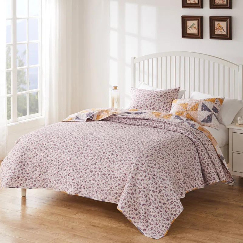 Greenland Home Fashions Heirloom Posey Reversible Quilt Set