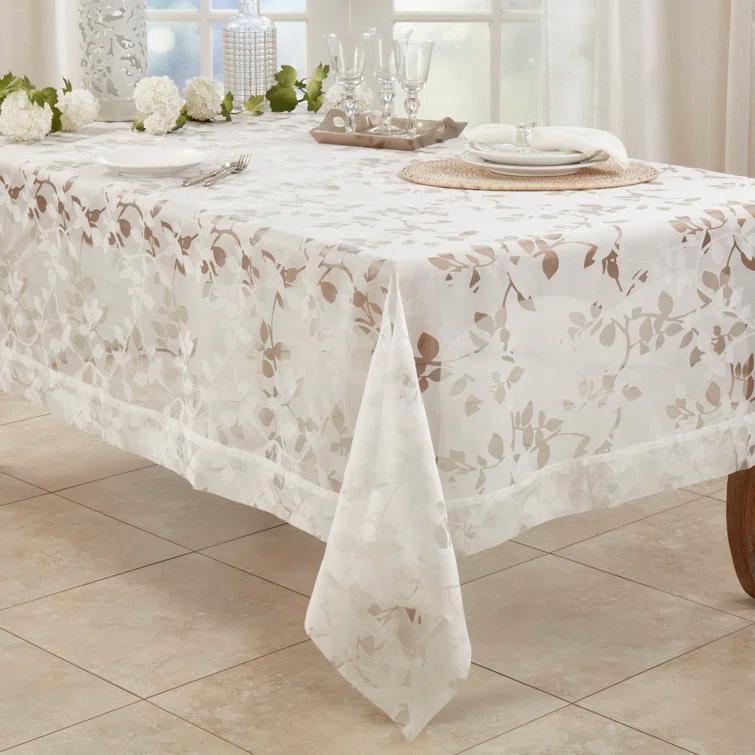 Saro Kailani Collection Dining Linens