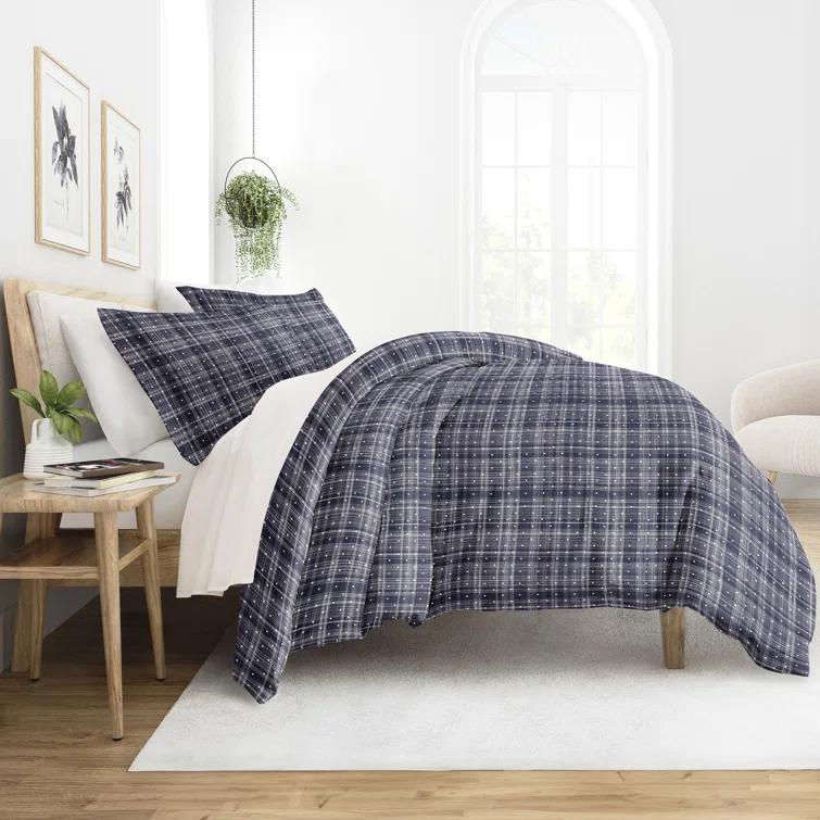 Becky Cameron Becky Cameron Polka Dot Pattern Duvet Cover Set