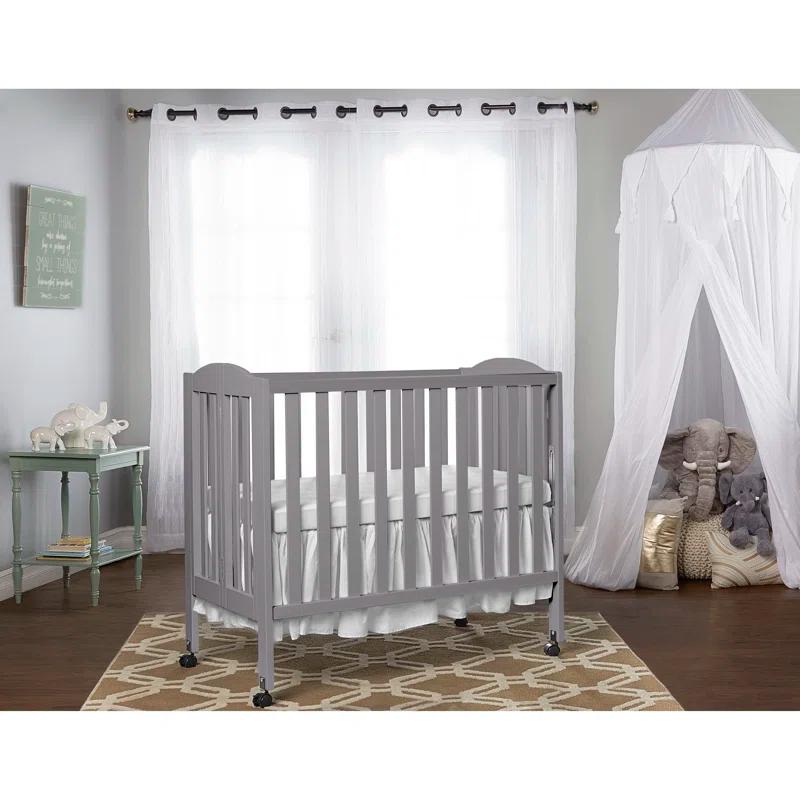 Dream On Me 2-in-1 Mini Convertible Portable Crib