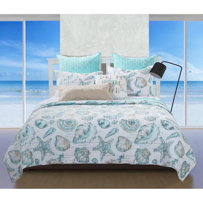 Greenland Home Fashions Cruz Reversible Seashell and Starfish Quilt Set