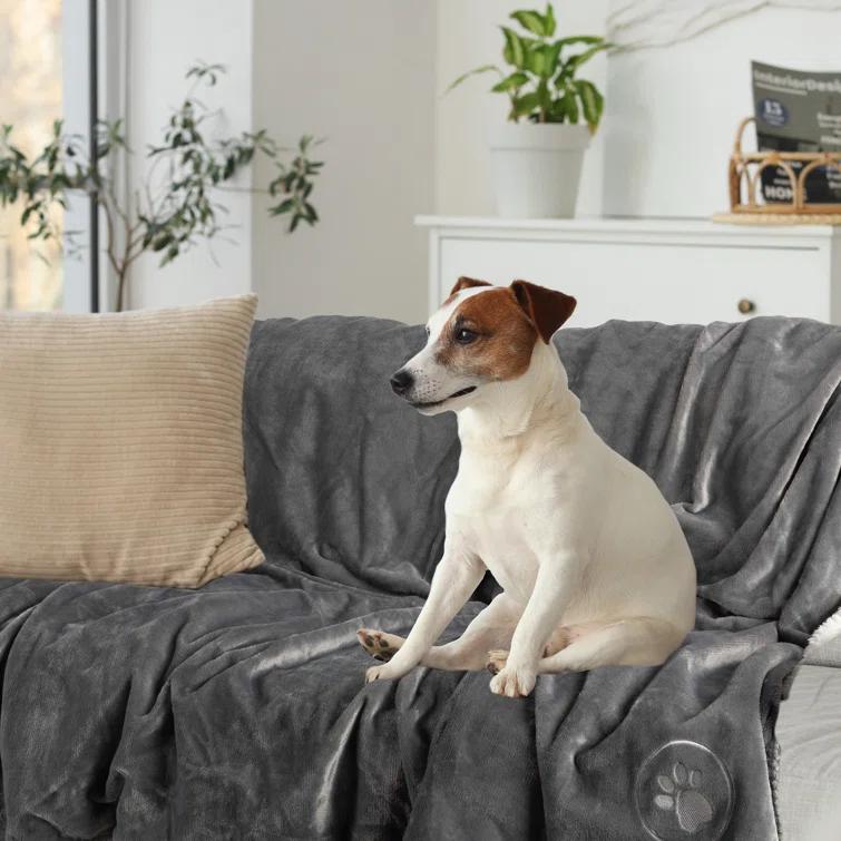 Petmaker PETMAKER 60x70in, 60x80in, 80x100in Water-Resistant Dog Blanket