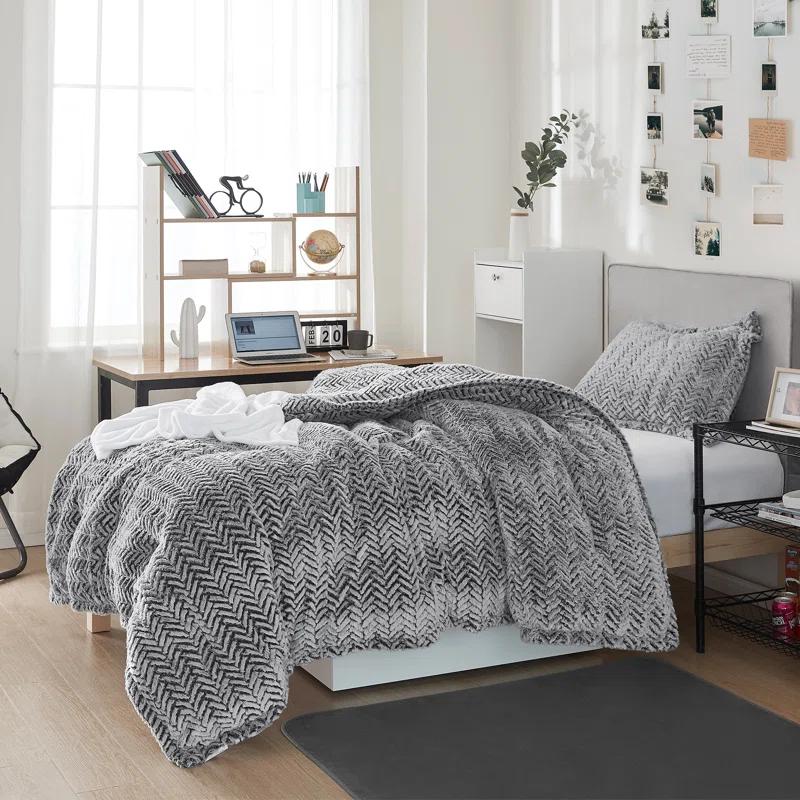 Coma Inducer Peak Of Cozy Baffle Box Stitch Chevron / Zig Zag Comforter Set