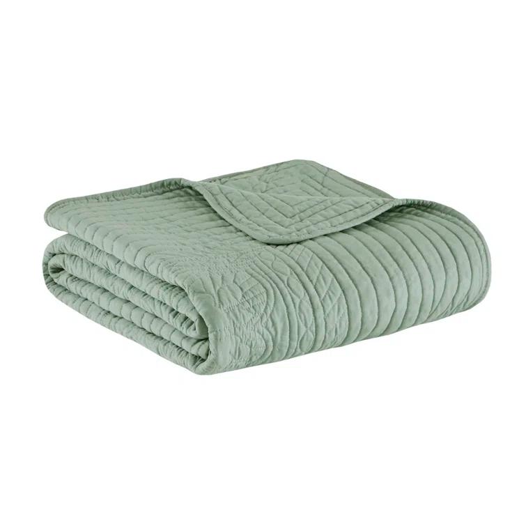 Madison Park Journey Oversized Quilted Throw with Scalloped Edges